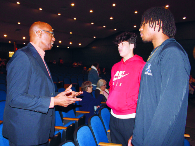 ELHS bridges the gap with literacy, health awareness and a former NFL player